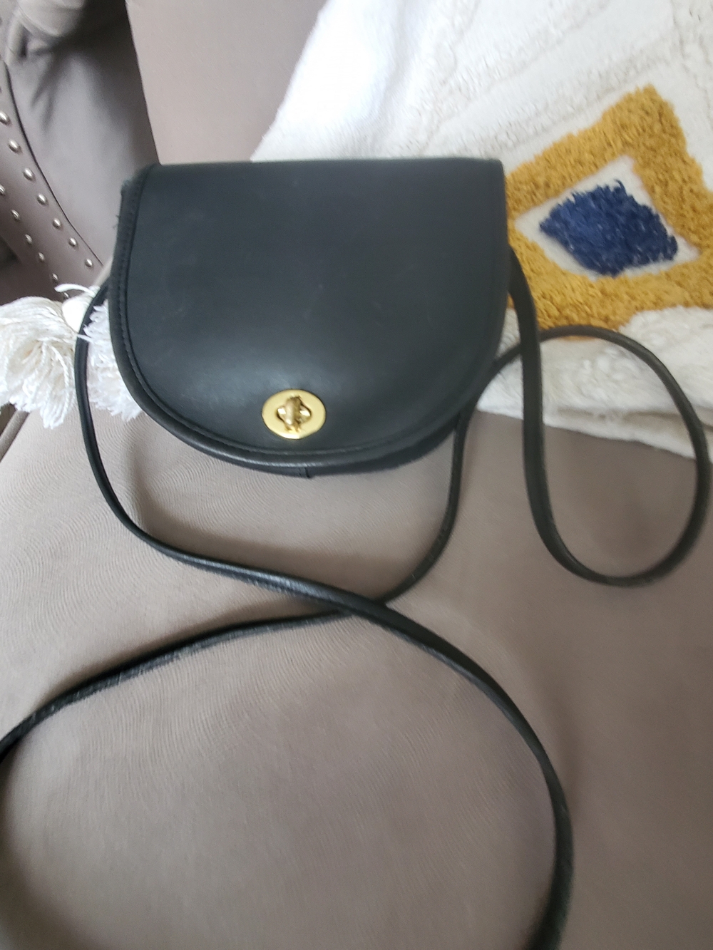 U.S A.Rare Genuine Black Leather  Crossbody Saddle Bag with Gold Turn-Lock WOMEN